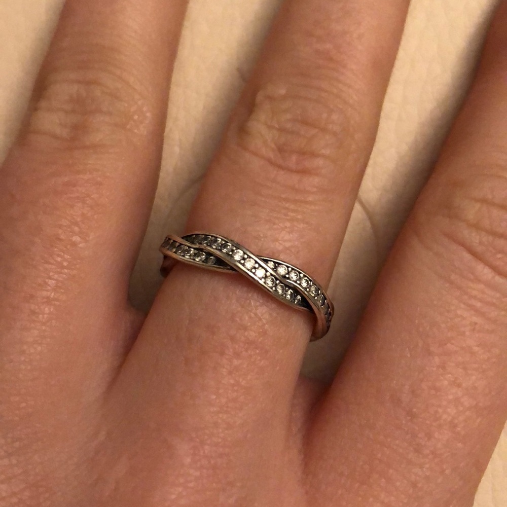 Authentic Pandora Twist of Fate Ring, Size 6 (52)